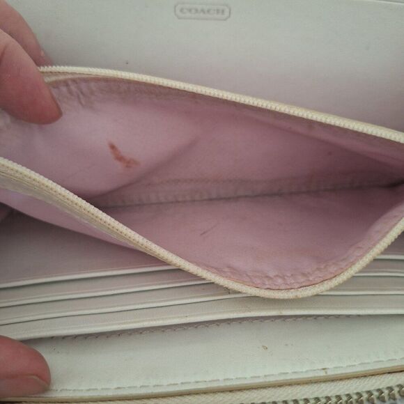 Vintage Coach Wallet - Picture 7 of 10